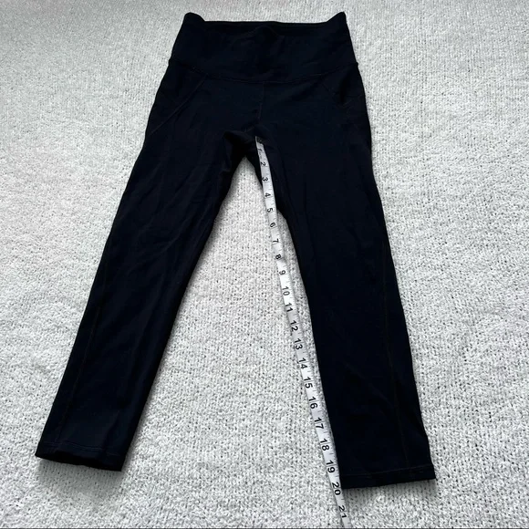 Athleta Stealth Capri Crop Tight Leggings yoga Gym Solid Black Extra Small XS - Picture 3 of 9